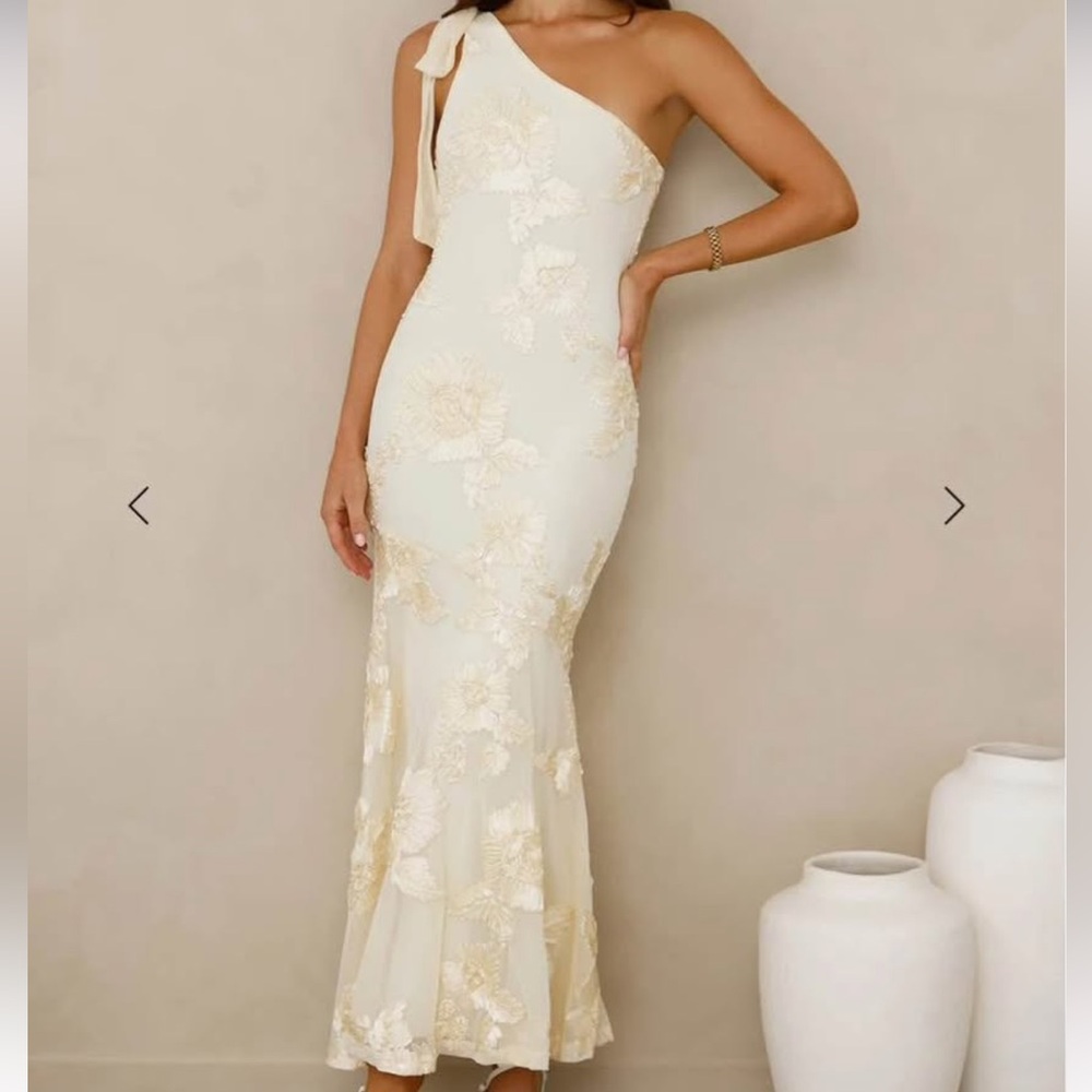 One-Shoulder Butter Yellow Dress